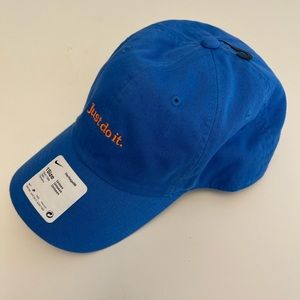 Nike Sportswear Heritage86 Adjustable Hat